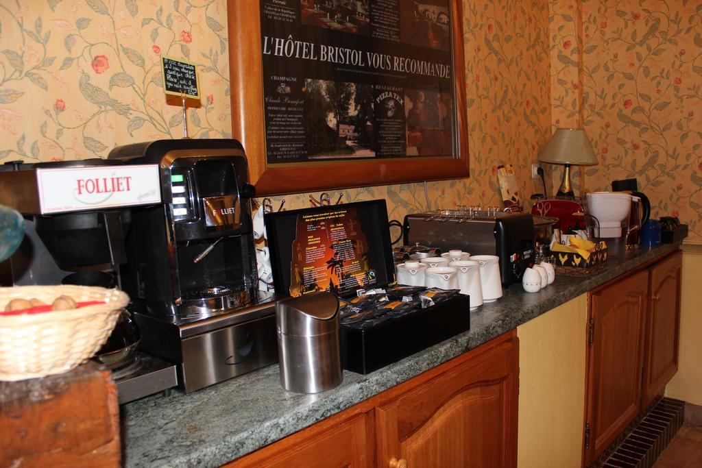 Hotel Bristol ชาลงส์-อ็อง-ชองปาญ ภายนอก รูปภาพ